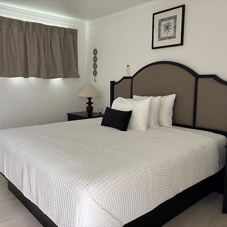Holiday Isles Resort Мадейра-Бич Экстерьер фото