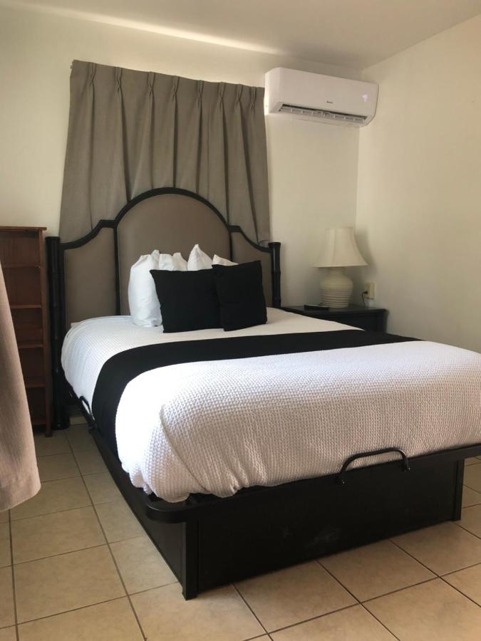 Holiday Isles Resort Мадейра-Бич Экстерьер фото