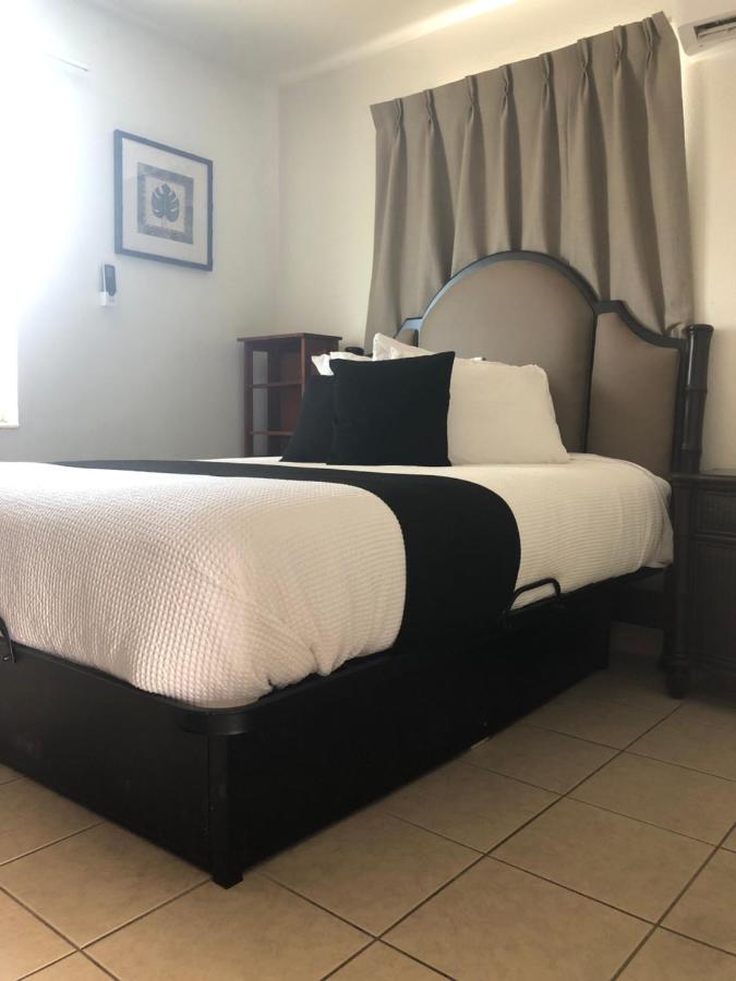Holiday Isles Resort Мадейра-Бич Экстерьер фото