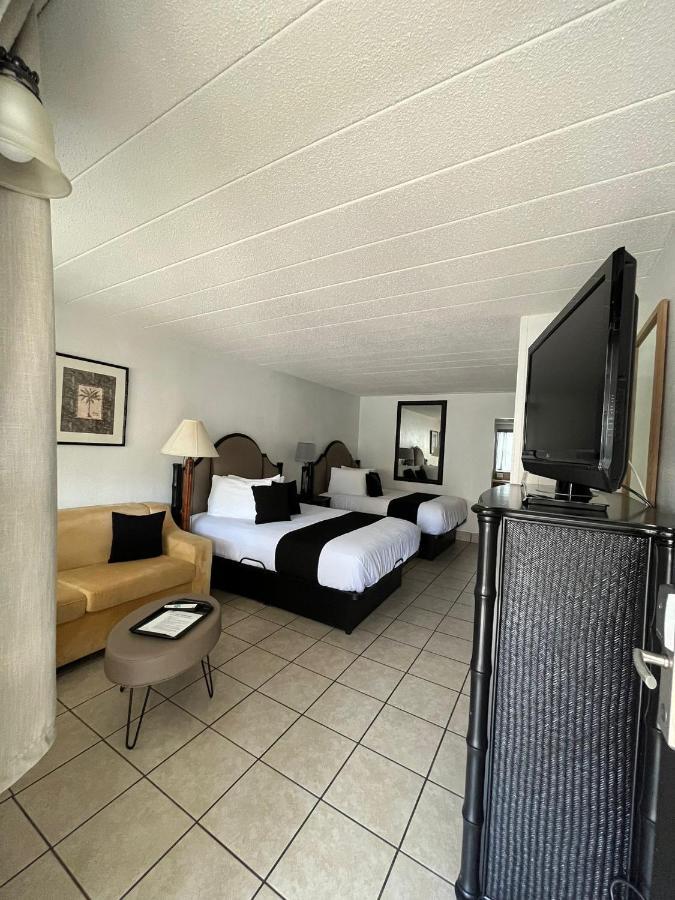 Holiday Isles Resort Мадейра-Бич Экстерьер фото